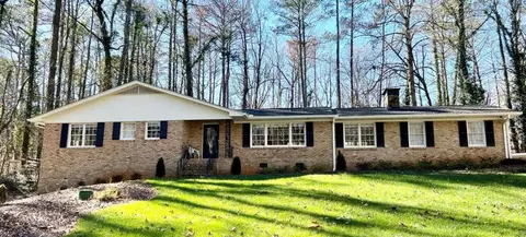 4570 Windsor Dr SW, Smyrna, GA 30082
