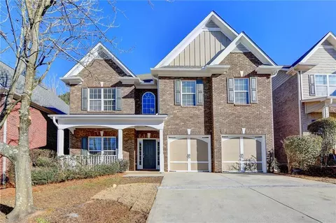 838 Pine Cove Dr, Lilburn, GA 30047