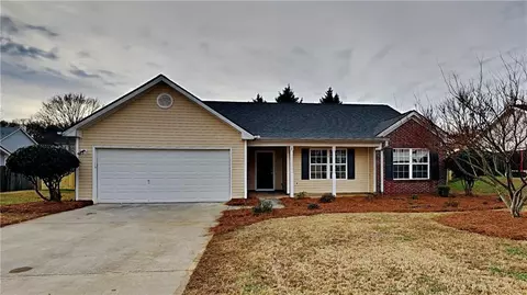 507 Shenandoah Ln, Winder, GA 30680