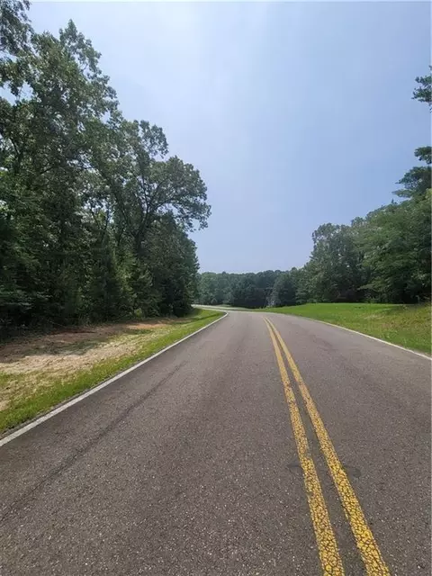 120 Hogan Pond Ln, Ball Ground, GA 30107