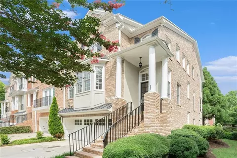 988 Emory Parc Pl, Decatur, GA 30033
