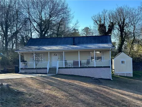5145 Sawnee Ln, Gainesville, GA 30506