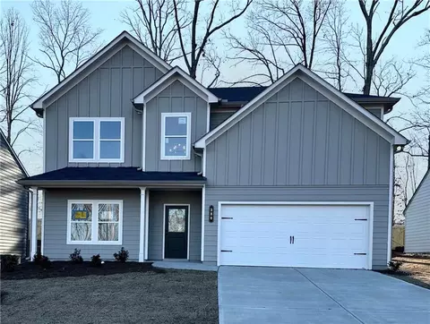 380 Fox Creek Dr, Braselton, GA 30517