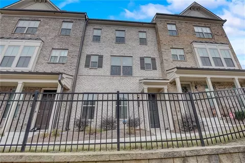 2582 Red Alder Aly, Doraville, GA 30360