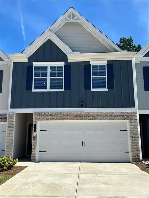 2197 Dougherty Pl, Hampton, GA 30228