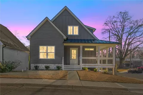 101 Wrenwood Ln, Carrollton, GA 30117
