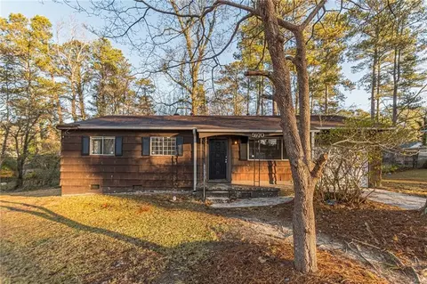 5970 Heatherwood Ln, Riverdale, GA 30296