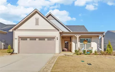 4850 Adler Ct, Hoschton, GA 30548