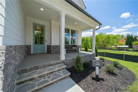 12 Knollwood Way NW, Cartersville, GA 30121