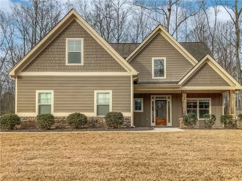 139 Stonegate Ct, Dallas, GA 30157