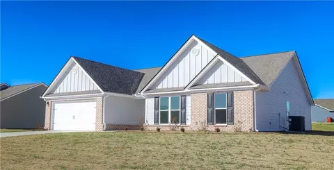 134 Shallow Way, Winder, GA 30680