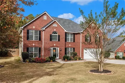 6318 Woodlore Dr NW, Acworth, GA 30101