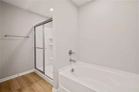 Bath - 103 Cherry Glen Way, Euharlee, GA 30120 photo 2 of 3