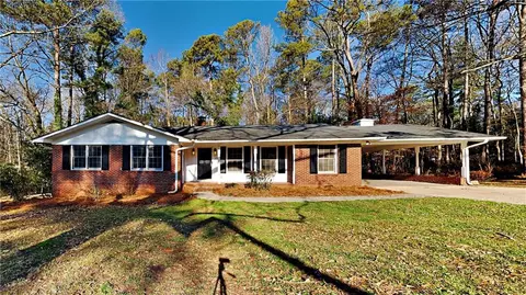 2260 Warren Dr, Austell, GA 30106