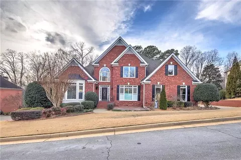 3991 Guardsman Ct NE, Roswell, GA 30075