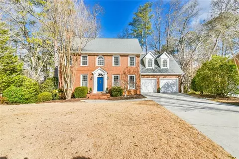 616 Fairway Ct, Marietta, GA 30068