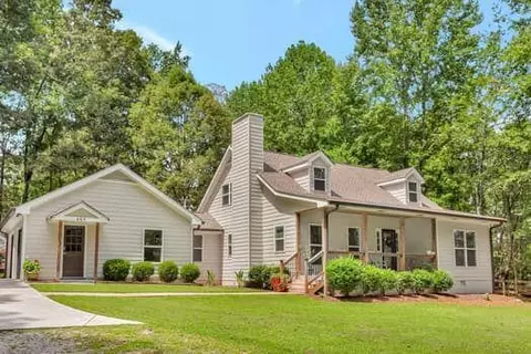 465 Arnold Rd, Lawrenceville, GA 30044