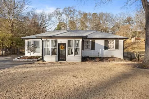 3812 Cowan Cir, Acworth, GA 30101