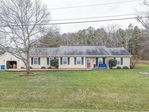 822 Johnson Lake Rd SE, Adairsville, GA 30103