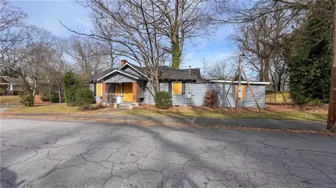2204 Newnan St, East Point, GA 30344