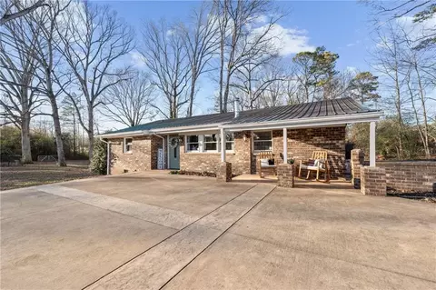 487 Golf Course Rd, Winder, GA 30680 photo 5