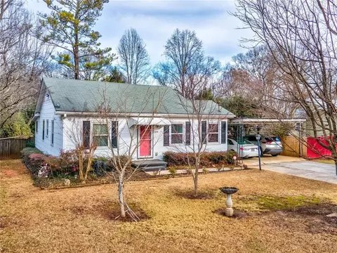 2278 N Shallowford Rd, Chamblee, GA 30341