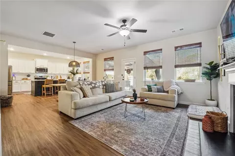 609 Edgemore Rd, Canton, GA 30114 photo 4