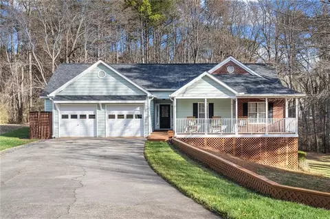 103 Laguna Springs Dr, Woodstock, GA 30188