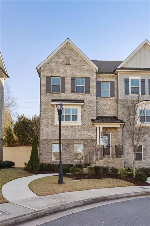 596 Henry Dr, Marietta, GA 30064