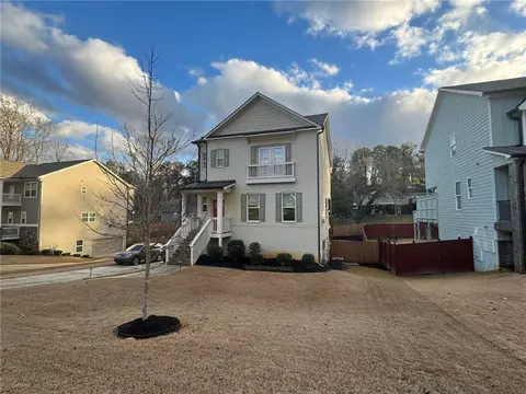 2041 Garden Cir, Decatur, GA 30032