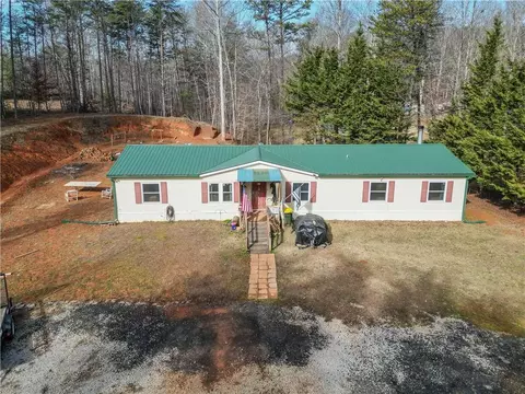 105 Windcrest Dr, Alto, GA 30510