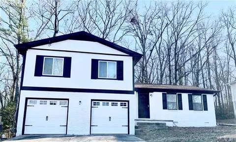 1511 Indian Forest Trl, Stone Mountain, GA 30083