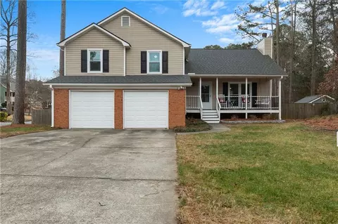 3595 Spring Leaf Ln, Acworth, GA 30101