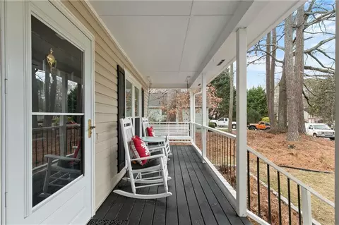 3595 Spring Leaf Ln, Acworth, GA 30101 photo 3