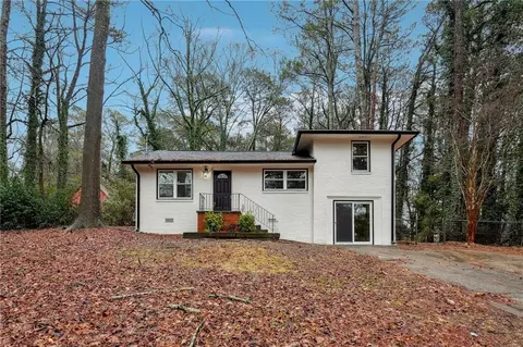 2141 Meadowbrook Ln SE, Marietta, GA 30067