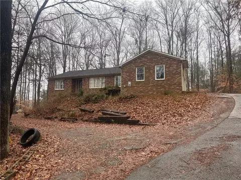 5111 Meadowbrooke Chase, Stone Mountain, GA 30088