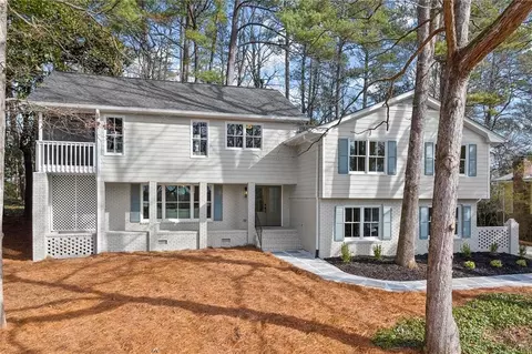 3987 Bonnington Ct, Chamblee, GA 30341