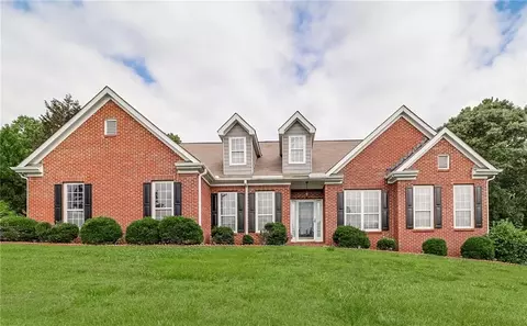 4254 Milford Pl, Hoschton, GA 30548