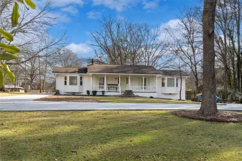 203 Morrow Ln, Palmetto, GA 30268