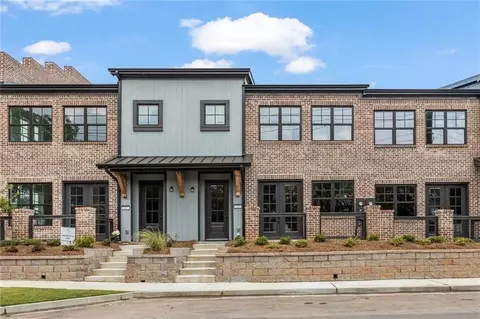 917 Willingham Dr #17, Hapeville, GA 30354