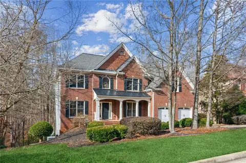 580 Sentry Ridge Xing, Suwanee, GA 30024