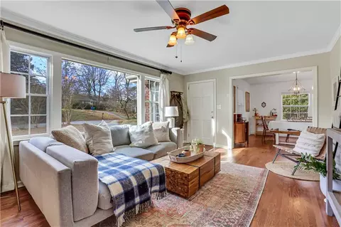 607 Webster Dr, Decatur, GA 30033