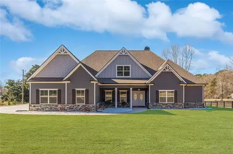 1401 Redwine Rd, Fayetteville, GA 30215