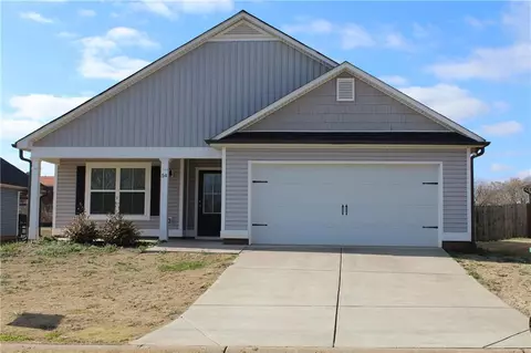 54 Crest View Dr, Carnesville, GA 30521 photo 1