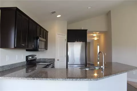 54 Crest View Dr, Carnesville, GA 30521 photo 5