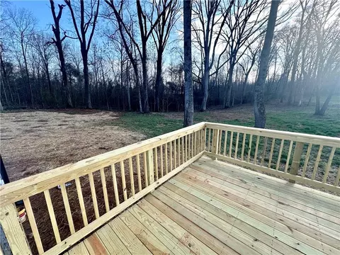 Exterior - 579 Highway 63 Cir, Commerce, GA 30529 photo 5 of 13