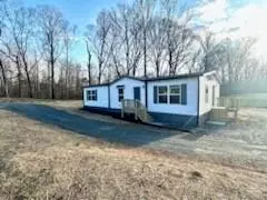 Exterior - 579 Highway 63 Cir, Commerce, GA 30529 photo 4 of 13
