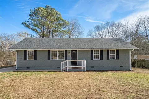 8918 Yarmouth Dr, Jonesboro, GA 30238