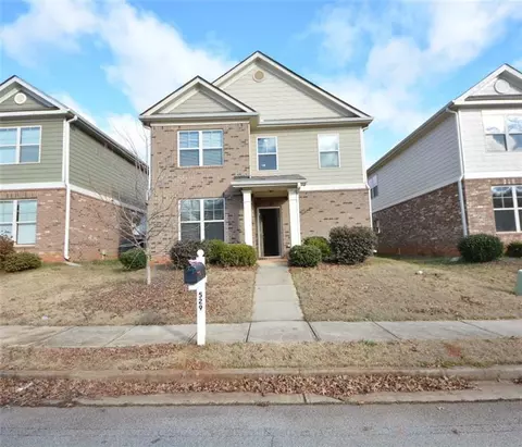 529 Tulip Ln, Mcdonough, GA 30252