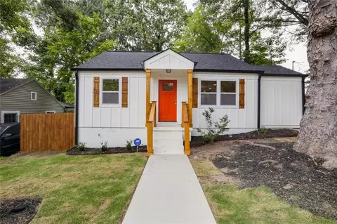 1347 SW Oakland Dr, Atlanta, GA 30310